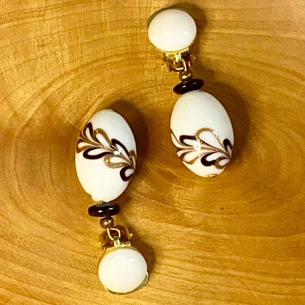 Vintage Milk Glass Clip-On Earrings – 1.5” Ovals w/ Brown & Gold Venetian Swirl